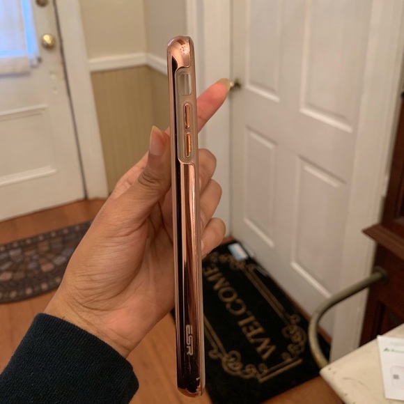 Glittery IPhone 7 Plus/ 8 plus case💫 - Picture 4 of 8